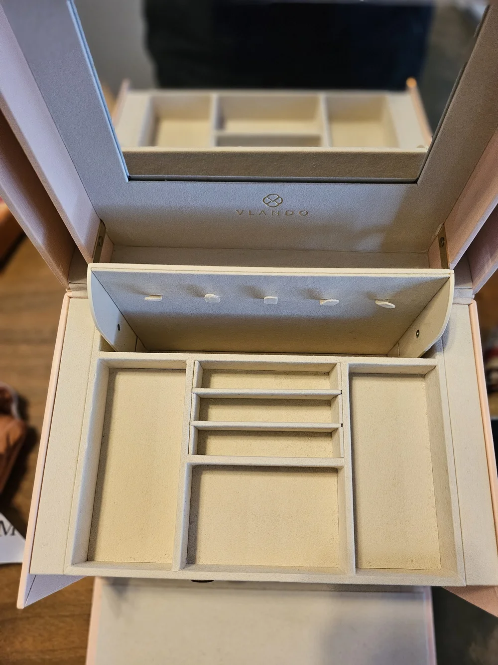 Vlando Pale Pink Faux Leather Multi Drawer Jewelry Organizer Box 10